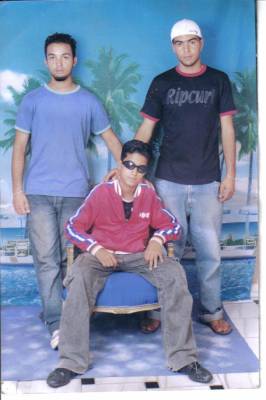 matrix bon c est moi au milieu avec mes mes deux meilleures amis de tamariss